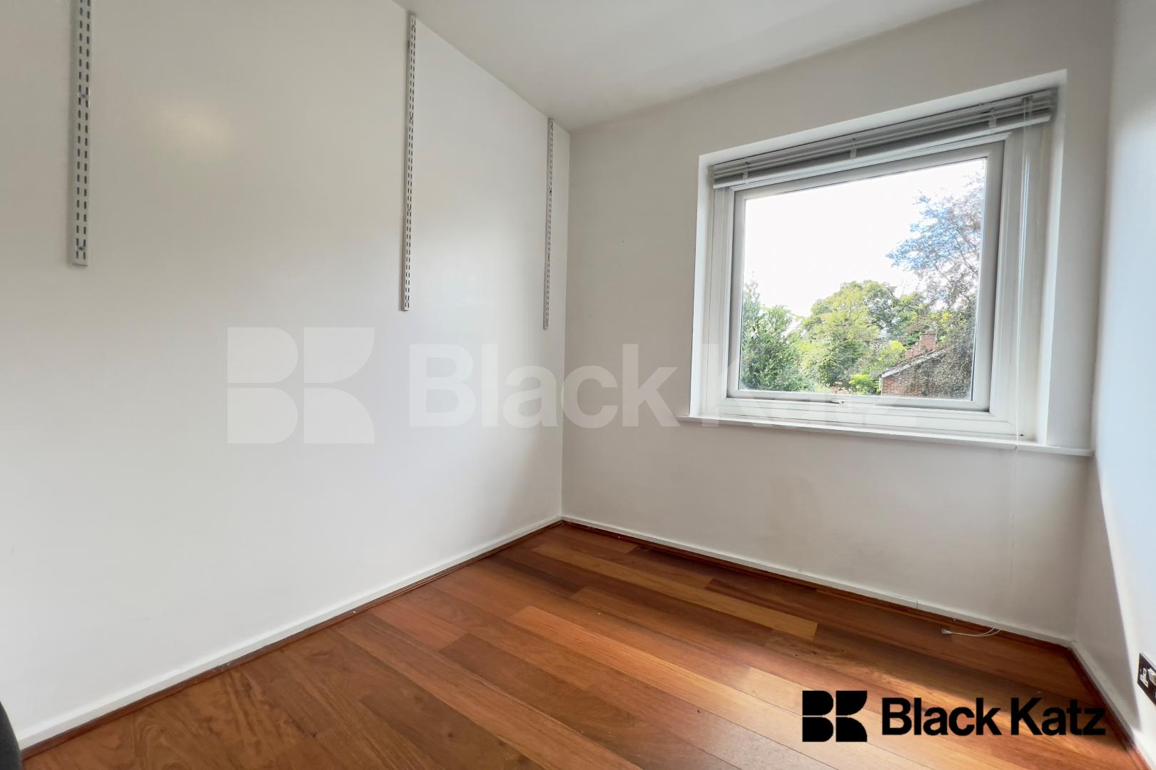 Superb 4 Bed with over 2050 Sq. Ft. of living & entertaining space Rockwell Gardens , Dulwich / Crystal Palace / Gipsy Hill Borders